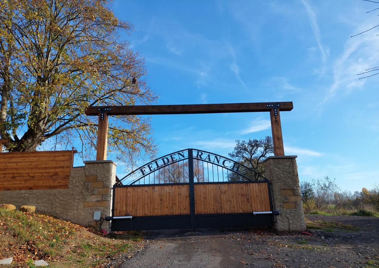 Penzion Felden Jablonné v Podještědí Exteriör bild